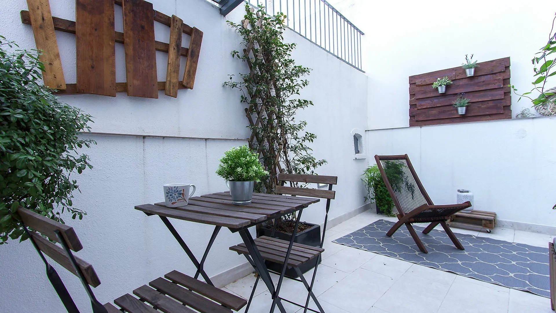 Panteao Terrace By Homing Apartment Lisbon Portugal